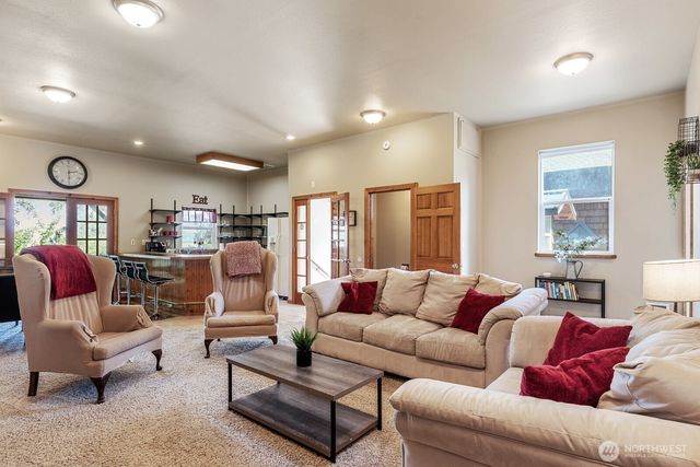 2681 S East Camano Dr, Camano Island, WA 98282