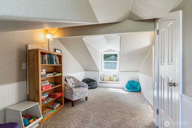 2681 S East Camano Dr, Camano Island, WA 98282