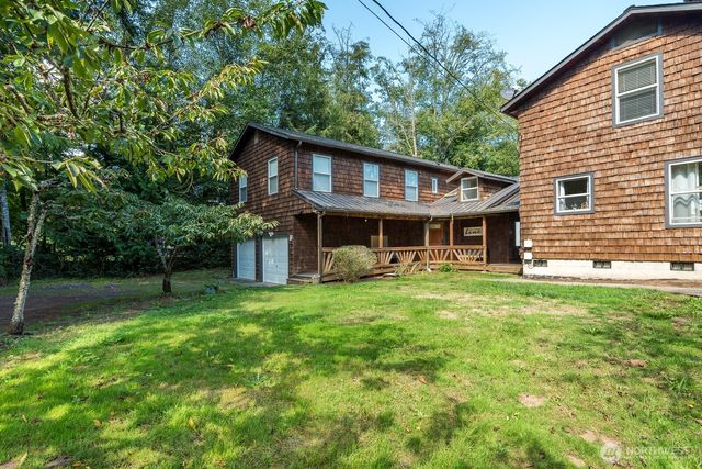 2681 S East Camano Dr, Camano Island, WA 98282