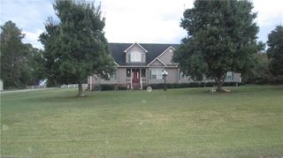 2034 Waterford Pointe Road, Lexington, NC 27292