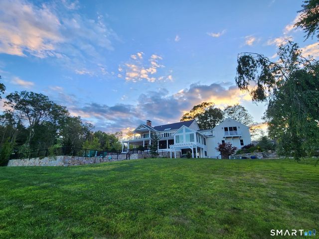 4 Sunrise Lane, Bridgewater, CT 06752