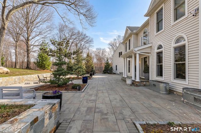 4 Sunrise Lane, Bridgewater, CT 06752