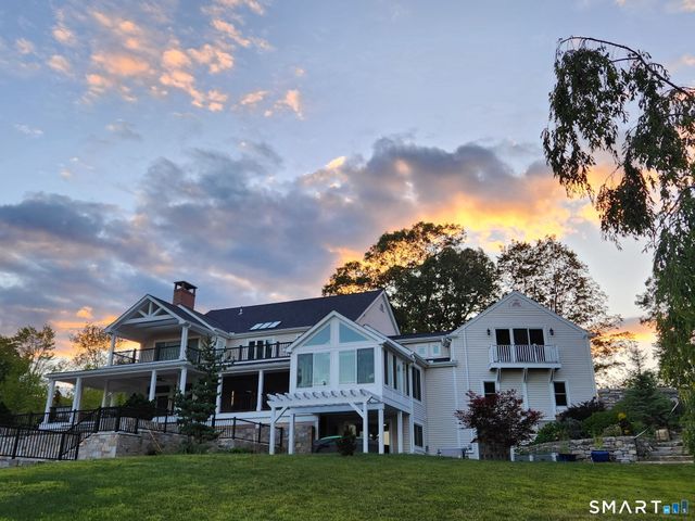 4 Sunrise Lane, Bridgewater, CT 06752