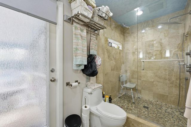 940 SW 69th Avenue, Plantation, FL 33317