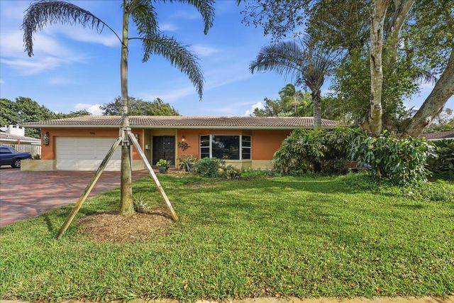 940 SW 69th Avenue, Plantation, FL 33317