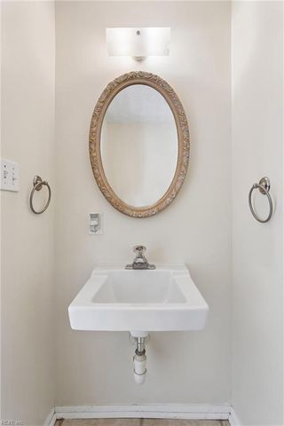 390 Jury Ln Unit C, Newport News, VA 23608