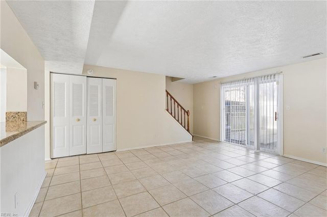 390 Jury Ln Unit C, Newport News, VA 23608