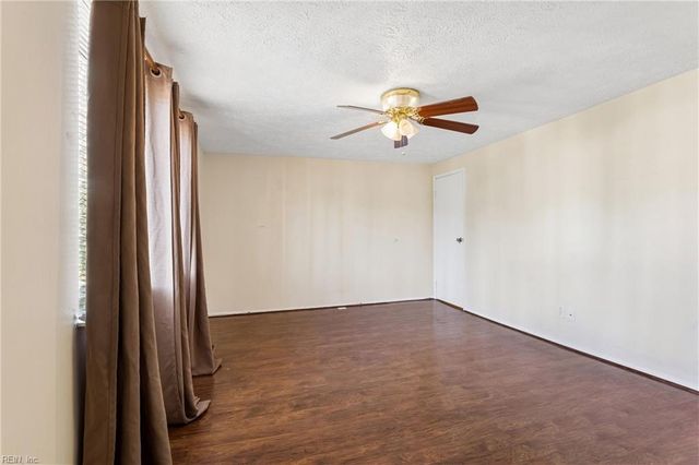 390 Jury Ln Unit C, Newport News, VA 23608