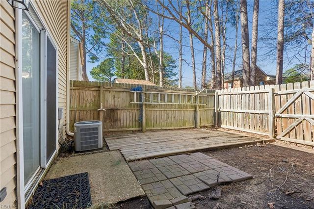 390 Jury Ln Unit C, Newport News, VA 23608
