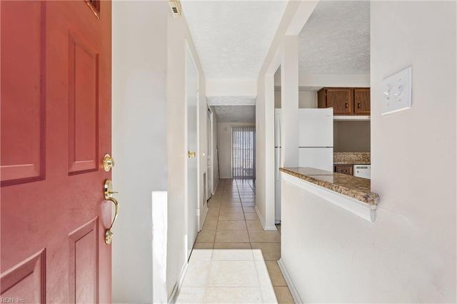 390 Jury Ln Unit C, Newport News, VA 23608