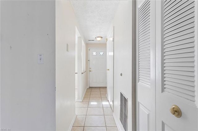 390 Jury Ln Unit C, Newport News, VA 23608