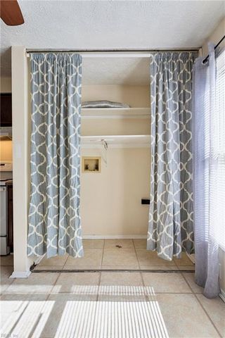 390 Jury Ln Unit C, Newport News, VA 23608