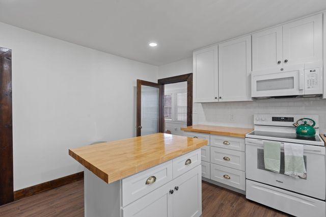 852 County Road 422, Englewood, TN 37329