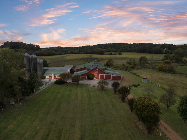 852 County Road 422, Englewood, TN 37329