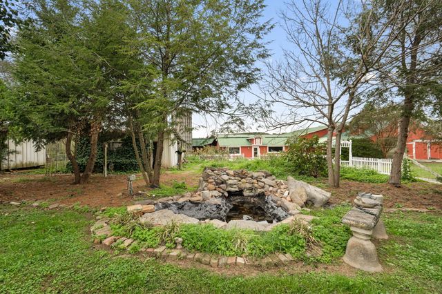 852 County Road 422, Englewood, TN 37329