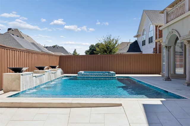 5107 Scarborough Lane, Dallas, TX 75287