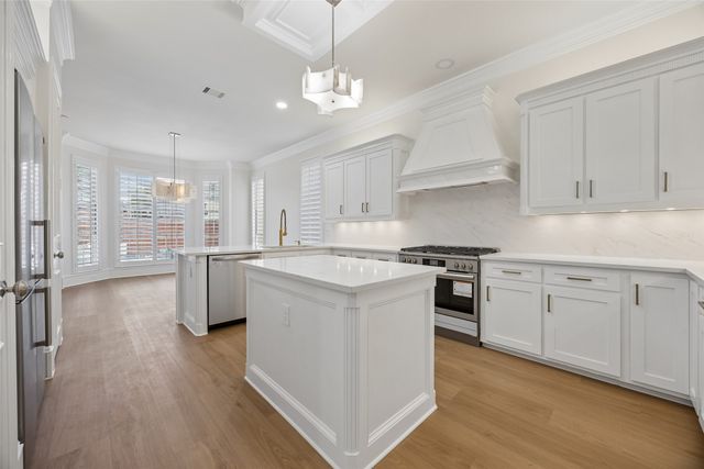5107 Scarborough Lane, Dallas, TX 75287