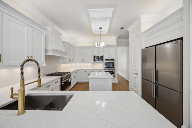 5107 Scarborough Lane, Dallas, TX 75287