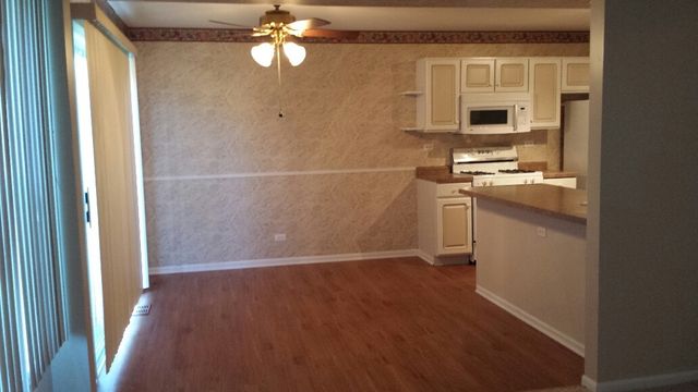 732 Silk Oak Lane 732, Crystal Lake, IL 60014