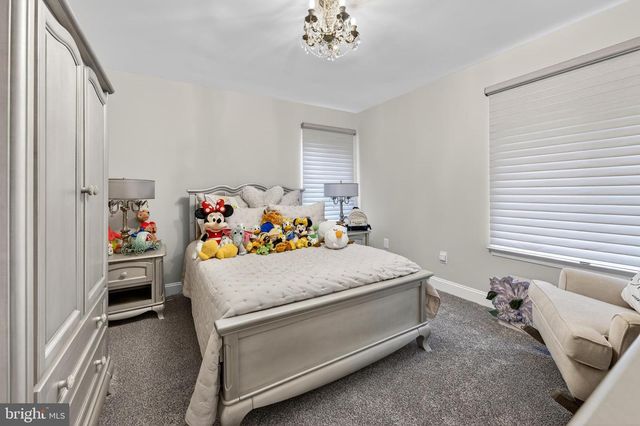 31 MERCER DR, Sicklerville, NJ 08081