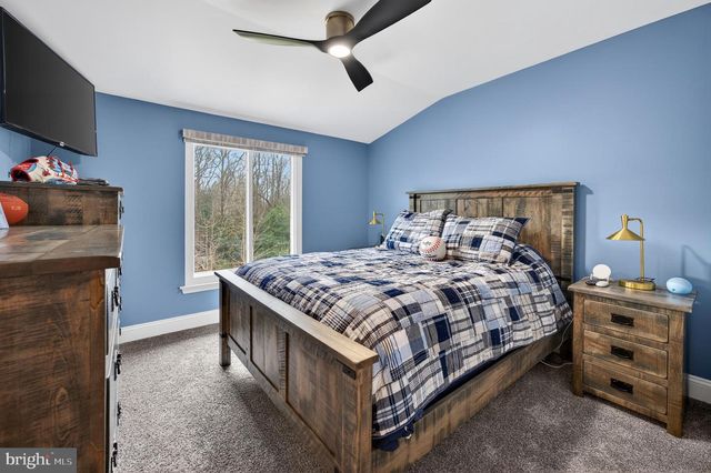 31 MERCER DR, Sicklerville, NJ 08081