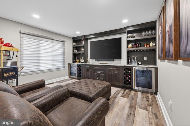 31 MERCER DR, Sicklerville, NJ 08081