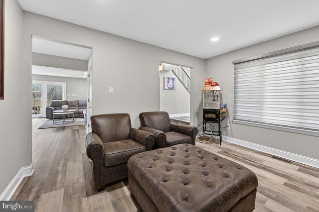 31 MERCER DR, Sicklerville, NJ 08081