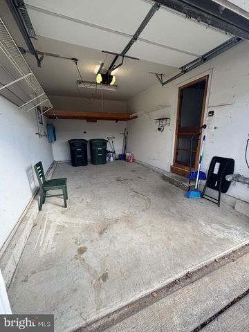 627 BARBADOS DR, Williamstown, NJ 08094