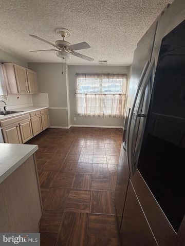 627 BARBADOS DR, Williamstown, NJ 08094