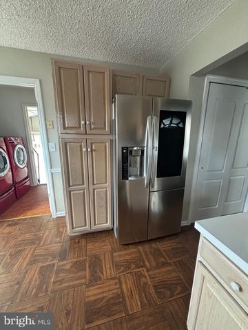 627 BARBADOS DR, Williamstown, NJ 08094