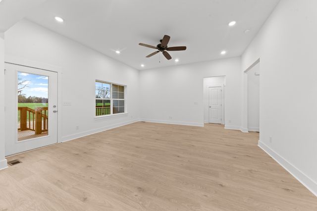 232 Dugout Road, Summertown, TN 38483