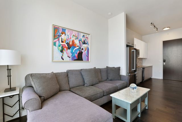 515 Church St Unit 3211, Nashville, TN 37219