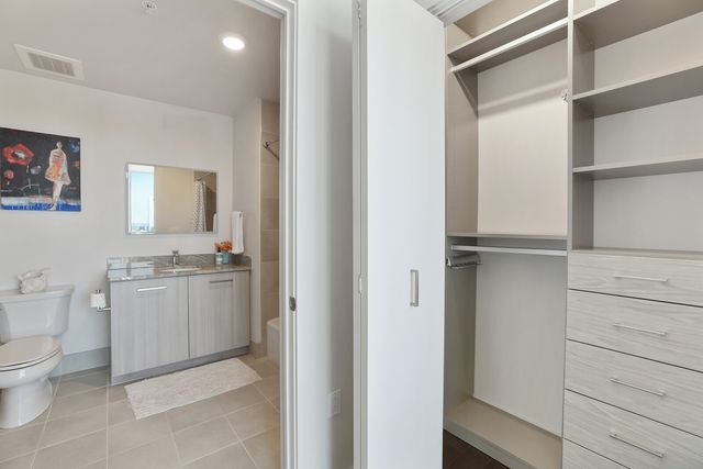 515 Church St Unit 3211, Nashville, TN 37219