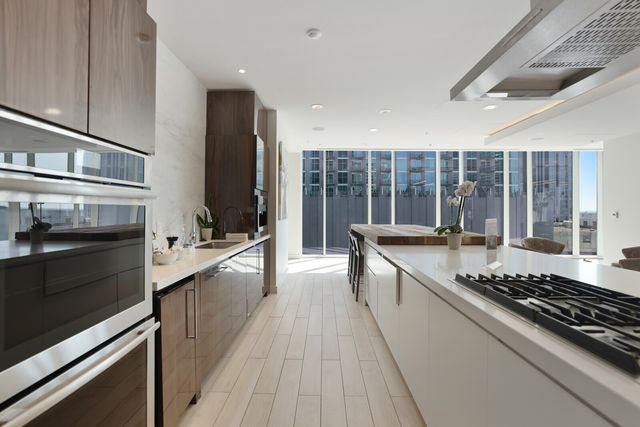 515 Church St Unit 3211, Nashville, TN 37219