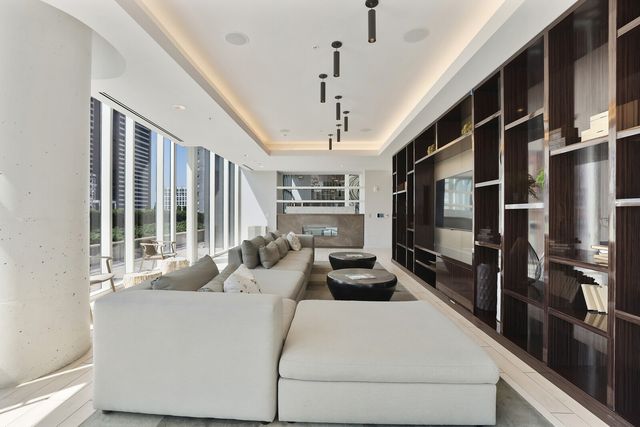 515 Church St Unit 3211, Nashville, TN 37219