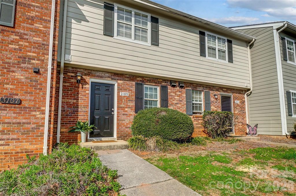 3109 Heathstead Place, Charlotte, NC 28210