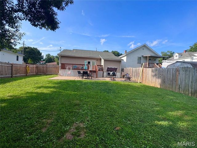 3015 Marsh Avenue, Hannibal, MO 63401