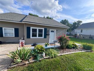 3015 Marsh Avenue, Hannibal, MO 63401