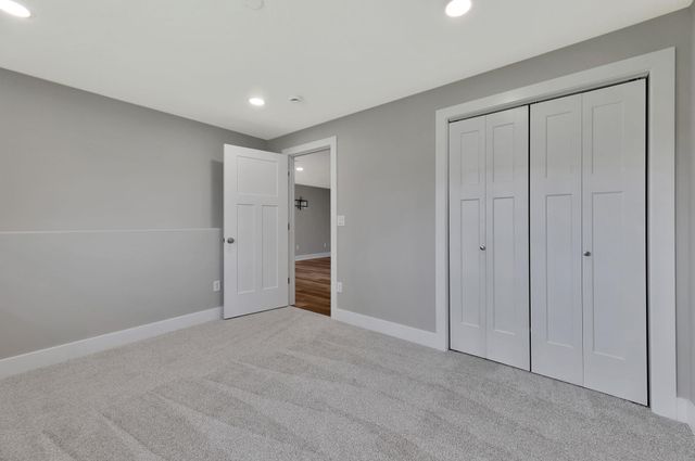 3903 N Estancia Ct, Wichita, KS 67205