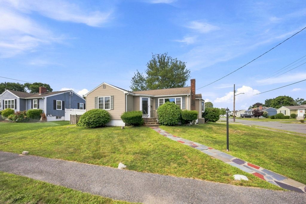 6 Evans Road, Stoneham, MA 02180