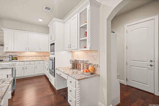 24219 Gazania Bluff, San Antonio, TX 78260