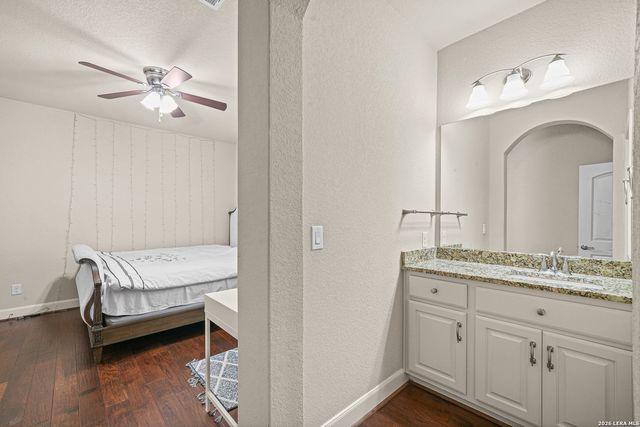 24219 Gazania Bluff, San Antonio, TX 78260