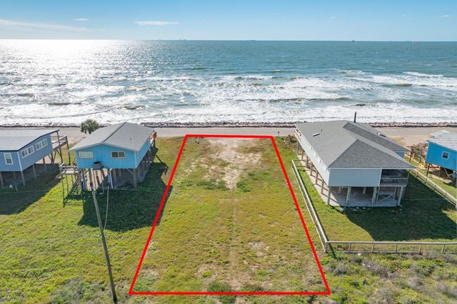 802 Beach Drive, Surfside Beach, TX 77541