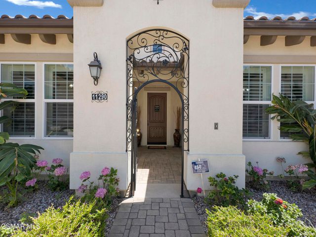 11290 Crenshaw Street, Moorpark, CA 93021