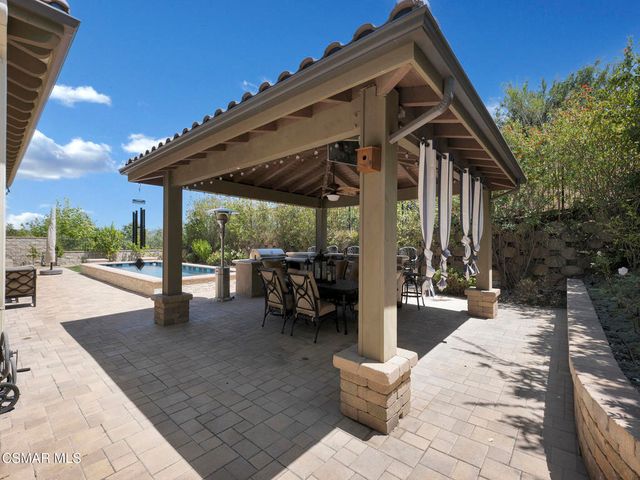 11290 Crenshaw Street, Moorpark, CA 93021