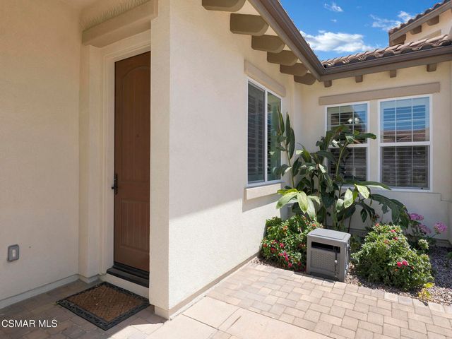 11290 Crenshaw Street, Moorpark, CA 93021