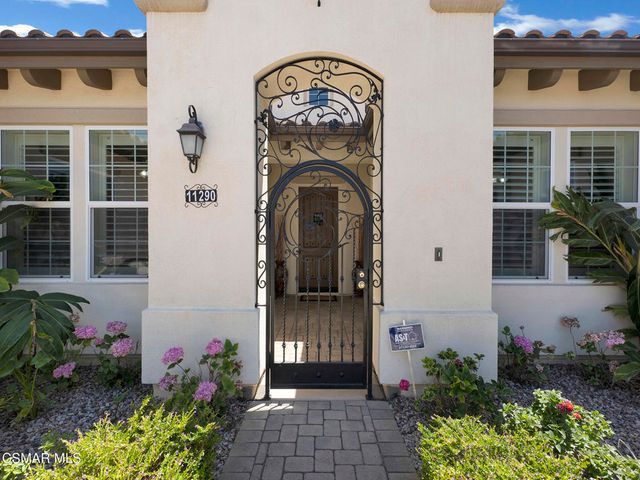 11290 Crenshaw Street, Moorpark, CA 93021