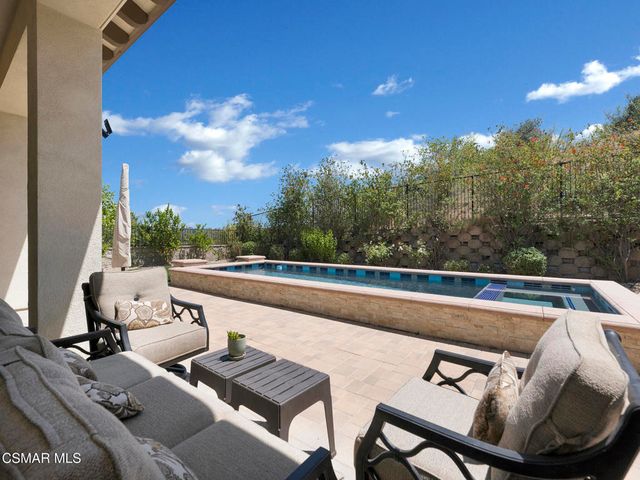 11290 Crenshaw Street, Moorpark, CA 93021