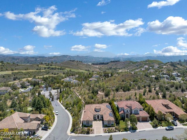 11290 Crenshaw Street, Moorpark, CA 93021