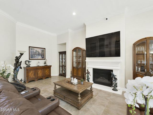 11290 Crenshaw Street, Moorpark, CA 93021